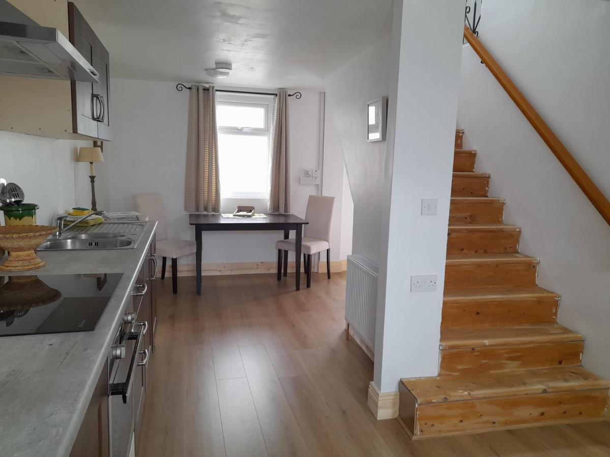 Central Town Apartment ウェックスフォード エクステリア 写真
